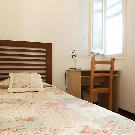 Sweet Bcn Three Bedroom Apartment Barcelona