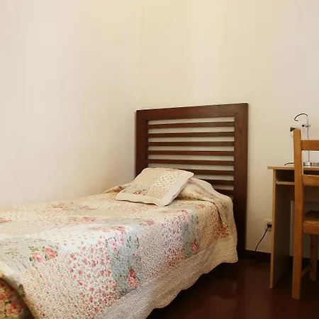 Apartment Sweet Bcn Three Bedroom